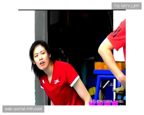 训练馆的清晨:记录中国女排主攻李盈莹的加练日常